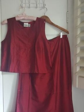 Kiko Two-Piece Satin Set in Burgundy